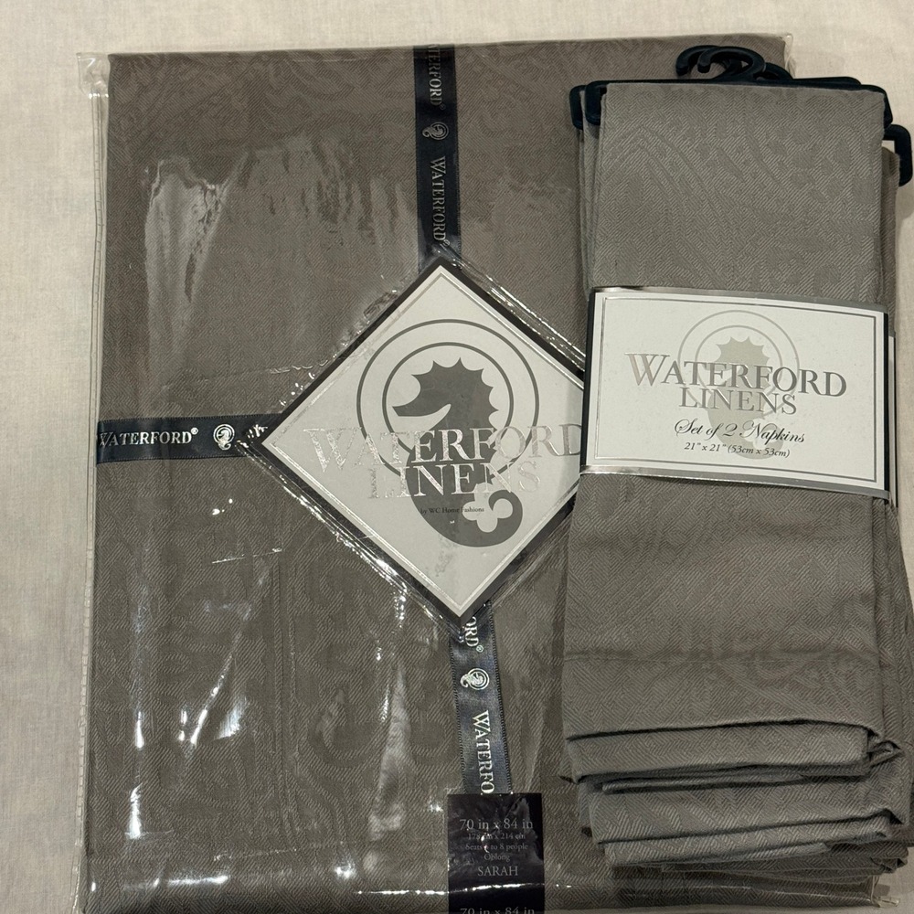 Waterford Linens Tablecloth & 6 Napkins Set Platinum Sarah 70x84 Oblong Damask